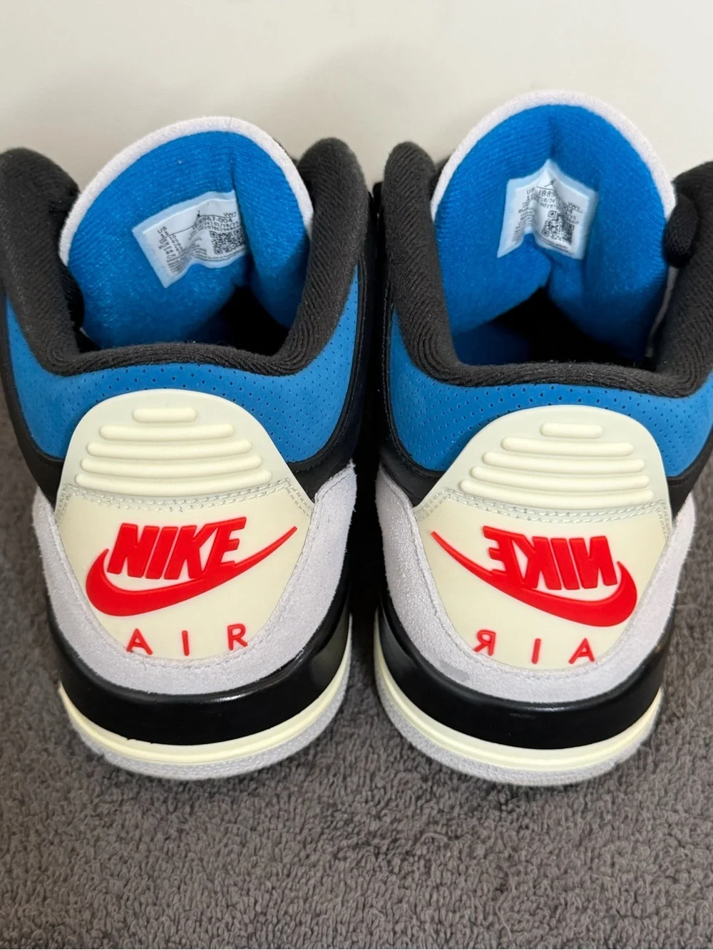 Air Jordan 3 Retro OG “Rare Air” Black Blue Men’s size 11